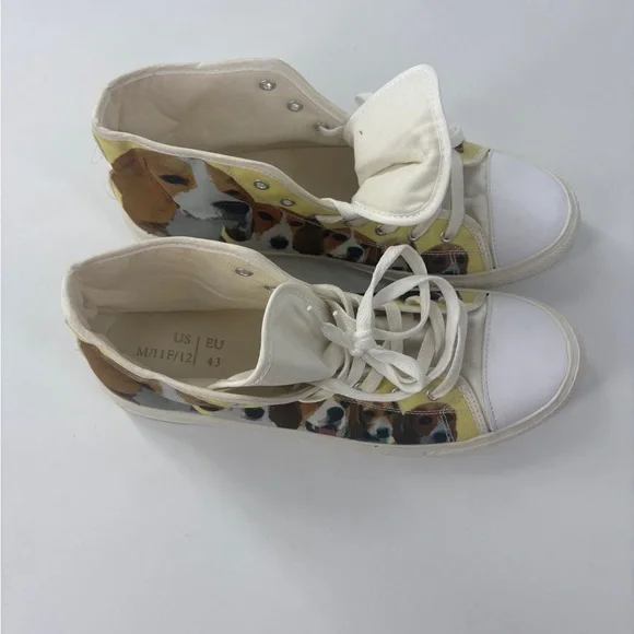 Stylish Women's High-Top Sneakers - beagles dogs - Picture 4 of 8